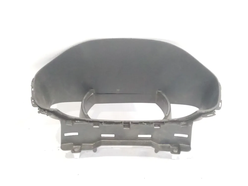 Liquidación EMBELLECEDOR CUADRO INSTRUMENTOS RENAULT MEGANE IV HATCHBACK (B9A/M/N_) 1.8 RS TCE 280 (B9M6) - 682647342r
