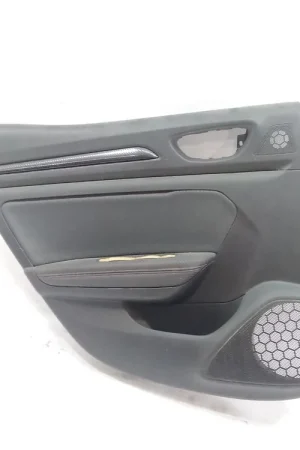 GUARNECIDO PUERTA TRASERO IZQUIERDO RENAULT MEGANE IV HATCHBACK (B9A/M/N_) 1.8 RS TCE 280 (B9M6) - 829a15678r Última Oportunidad