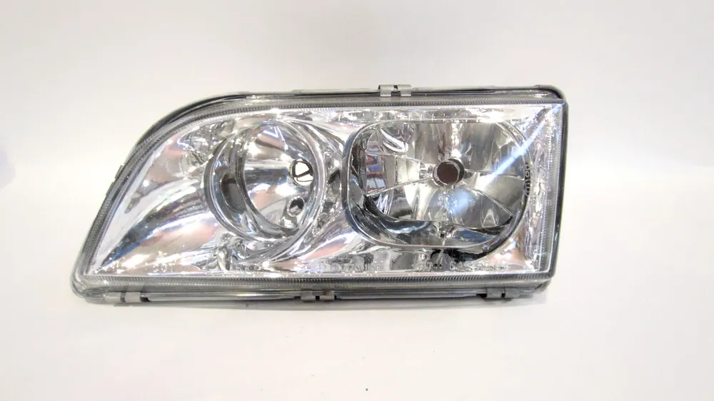 Exclusivo FARO IZQUIERDO VOLVO S40 I (644) 2.0 - 7731109L