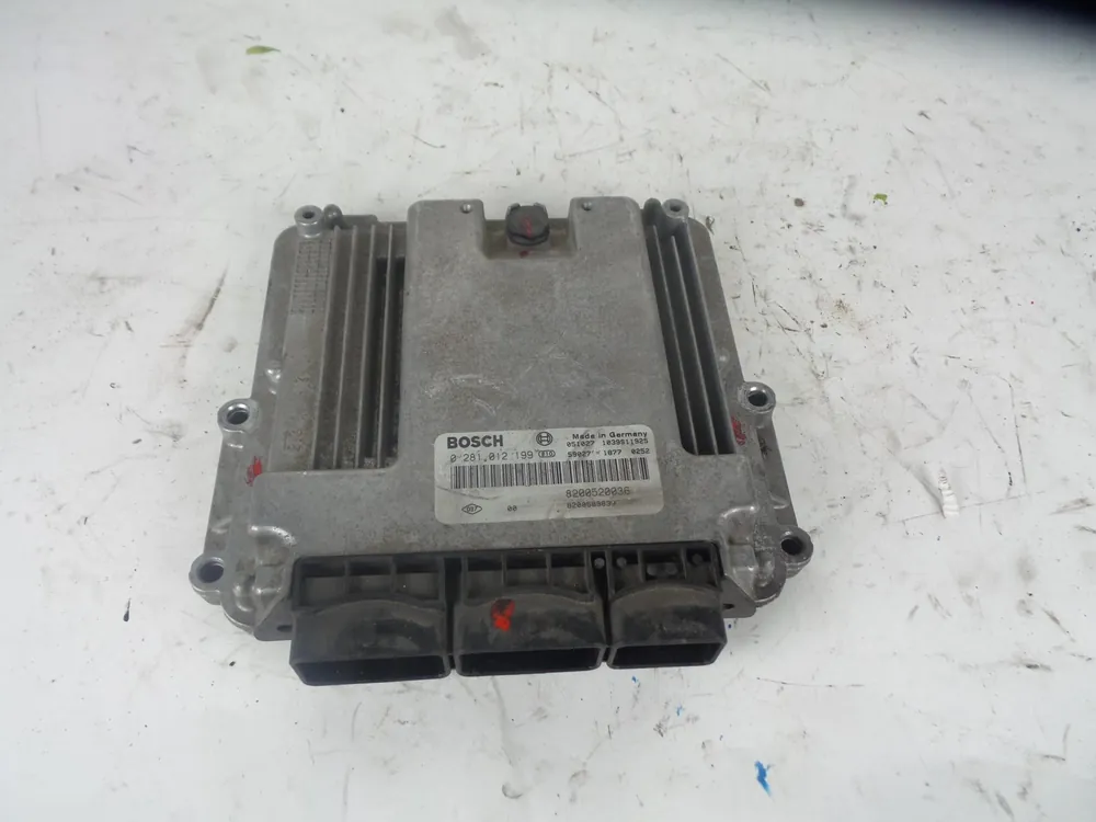 CENTRALITA MOTOR UCE RENAULT LAGUNA II FASE 2 - 8200520036 Más Vendido