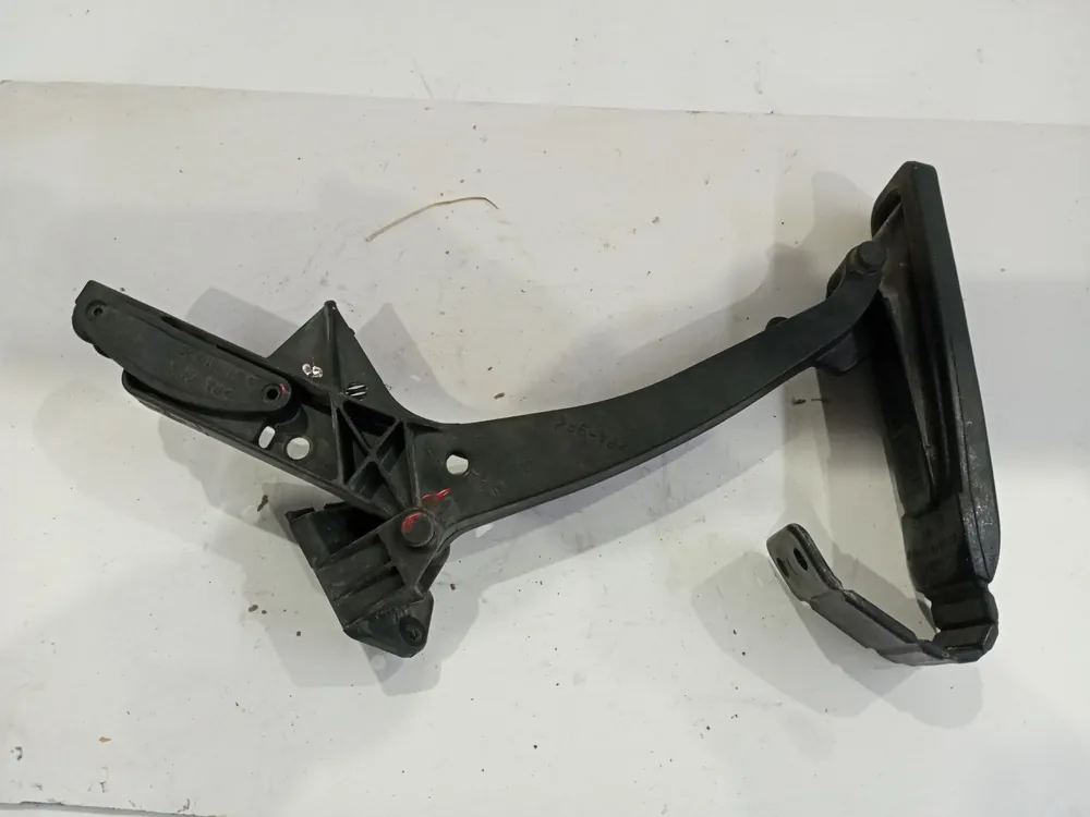 Envío Inmediato PEDAL ACELERADOR MERCEDES-BENZ CLASE E W210 - A2103011520. 2103010220. 2203010001.