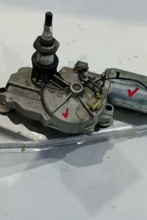 Envío Inmediato MOTOR LIMPIA TRASERO VOLKSWAGEN POLO POLO 1.0 BUNNY - 6N0955713B 6N0955717A. 6N0955711B