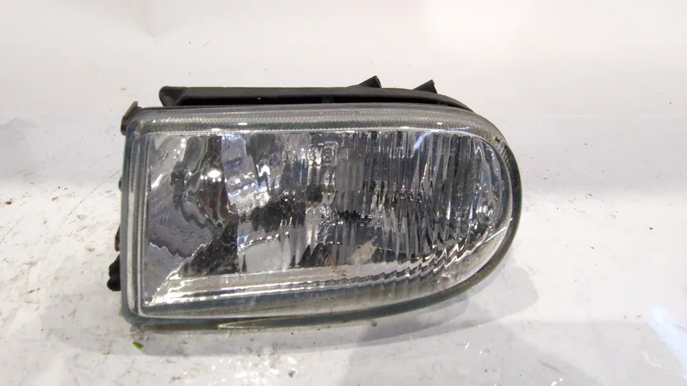 FARO ANTINIEBLA DERECHO RENAULT LAGUNA - 7701042675 Últimas Unidades