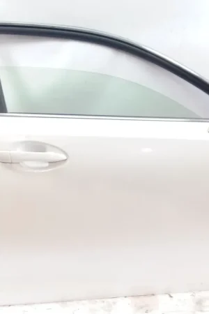Comprar En Línea PUERTA DELANTERA DERECHA LEXUS CT (ZWA10_) 200H (ZWA10_) - 6700276030