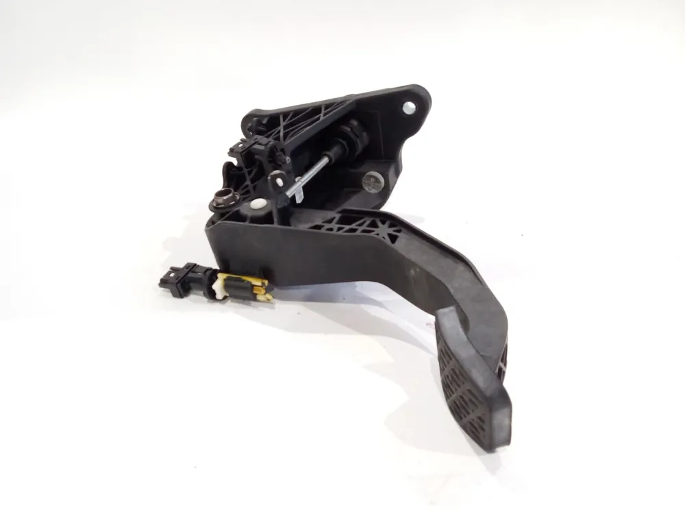 Lujoso PEDAL EMBRAGUE MERCEDES-BENZ CLASE B SPORTS TOURER (W246 W242) B 180 CDI / D (246.212) - A2462900801