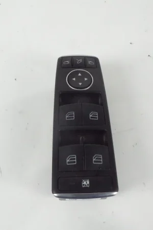 MANDO ELEVALUNAS DELANTERO IZQUIERDO MERCEDES-BENZ CLASE E C207 - A2049055402 Lujoso