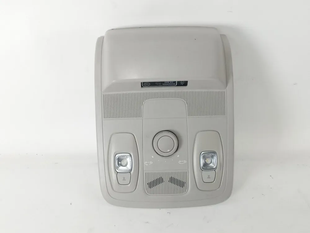 LUZ INTERIOR RENAULT MEGANE IV HATCHBACK (B9A/M/N_) 1.3 TCE 100 (B9N8) - 969801346R Oferta De Temporada