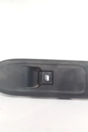 BOTON ELEVALUNAS DERECHO CITROËN C3 II (SC_) 1.4 HDI 70 (SC8HZC SC8HR0 SC8HP4) - 6490CH Nuevo Modelo