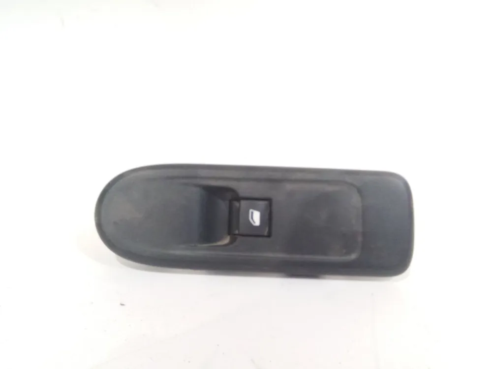 BOTON ELEVALUNAS DERECHO CITROËN C3 II (SC_) 1.4 HDI 70 (SC8HZC SC8HR0 SC8HP4) - 6490CH Nuevo Modelo