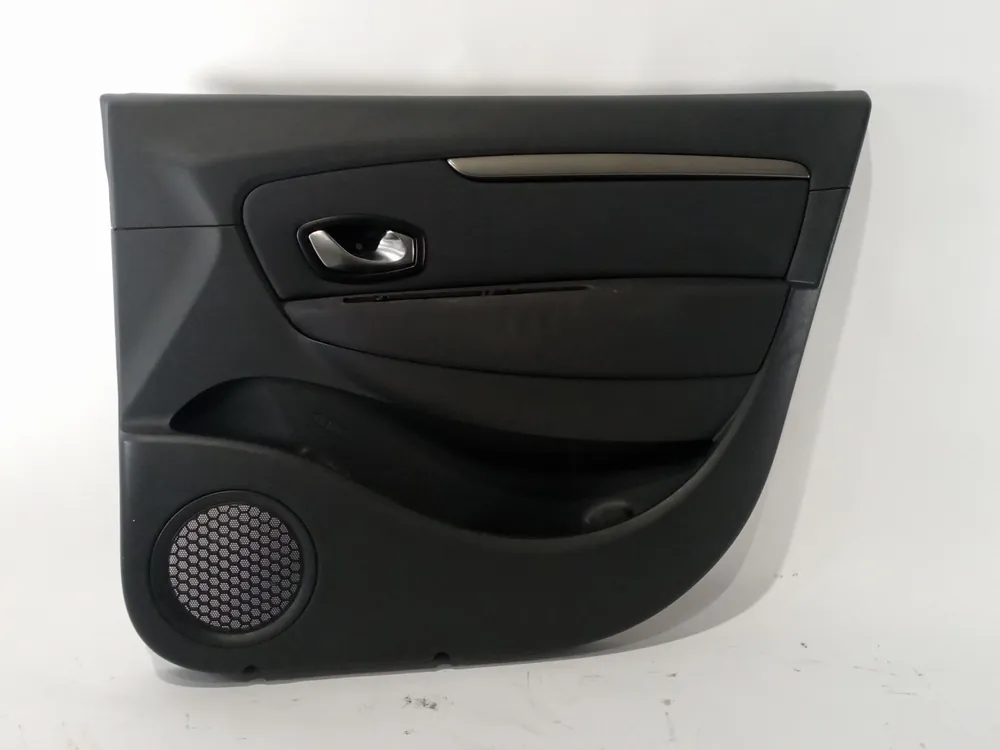 GUARNECIDO PUERTA DELANTERA DERECHA RENAULT SCÉNIC III (JZ0/1_) 1.5 DCI - 809004511R Última Oportunidad