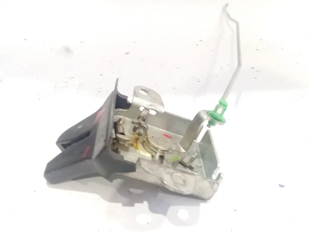 Moderno CERRADURA MALETERO / PORTON AL DE - sin referencia toyota Corolla sedan año 2002