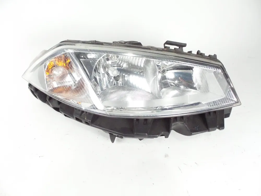 FARO DERECHO RENAULT RENAULT MEGANE II BERLINA 5P AUTHENTIQUE 1.5 DCI DIESEL (82 CV) - 8200073221J.89307000. Comprar En Línea