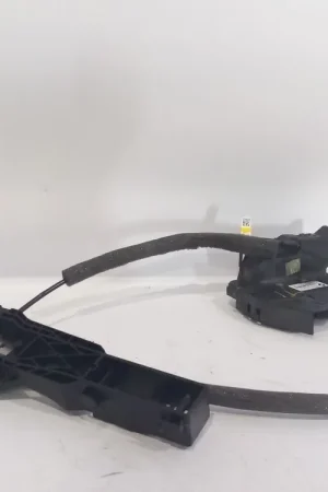 Certificado CERRADURA PUERTA TRASERA IZQUIERDA RENAULT ESPACE V (JR_) 1.6 DCI 130 - 825017971r