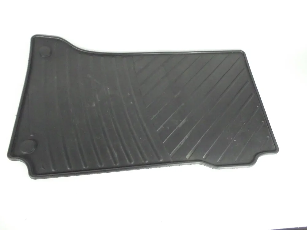 Artesanal JUEGO ALFOMBRILLAS MERCEDES-BENZ CLASE E C207 - A2076842903.A2076802448.A2076841803.A2076841903.