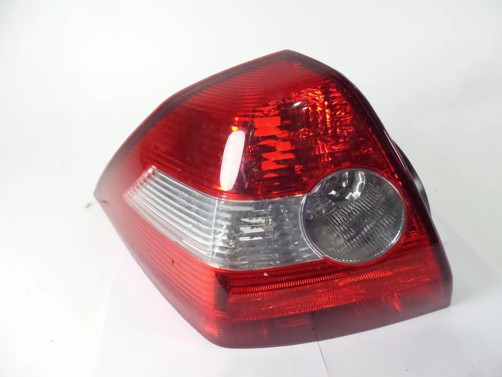 Últimas Unidades PILOTO TRASERO IZQUIERDO EXTERIOR RENAULT MEGANE II SEDAN