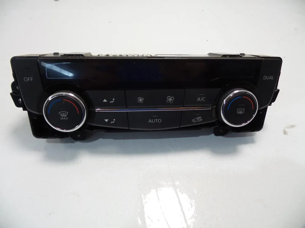 MANDO CLIMATIZADOR RENAULT KADJAR - 275102210R Oferta Especial