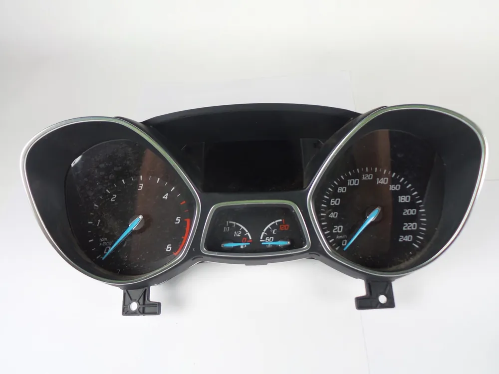 Liquidación CUADRO INSTRUMENTOS BEDFORD KUGA II - DV4T10849LN