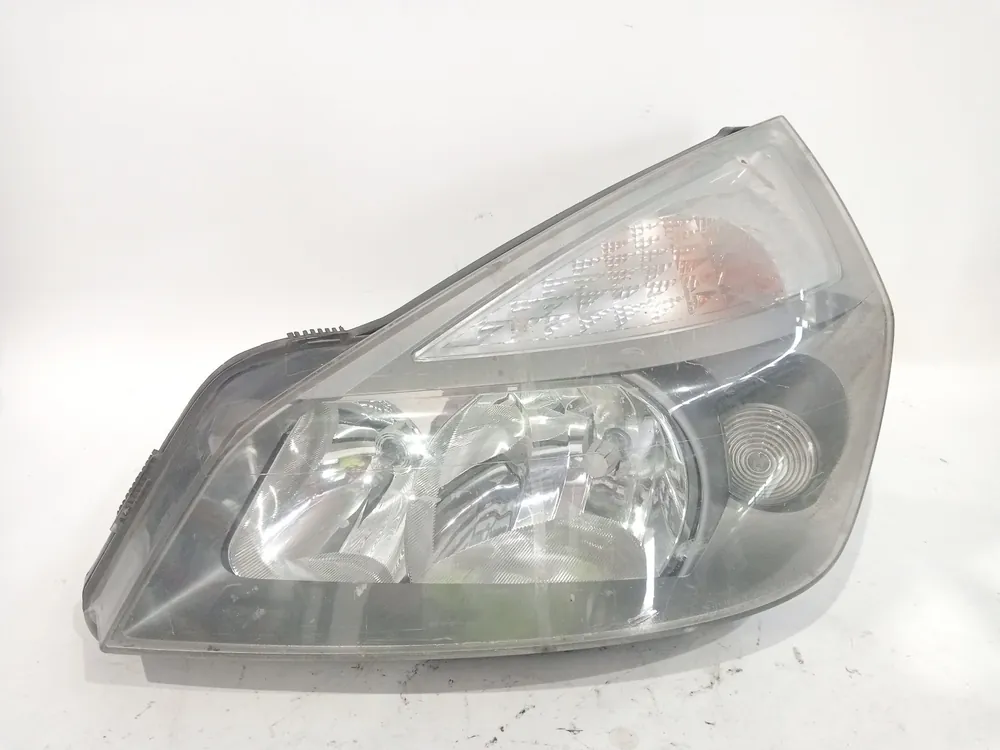 Favorito De Clientes FARO IZQUIERDO RENAULT ESPACE IV - 7701053979