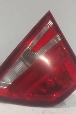 Exclusivo PILOTO TRASERO DERECHO INTERIOR SEAT TOLEDO IV (KG3) 1.6 TDI - 6JH945094E