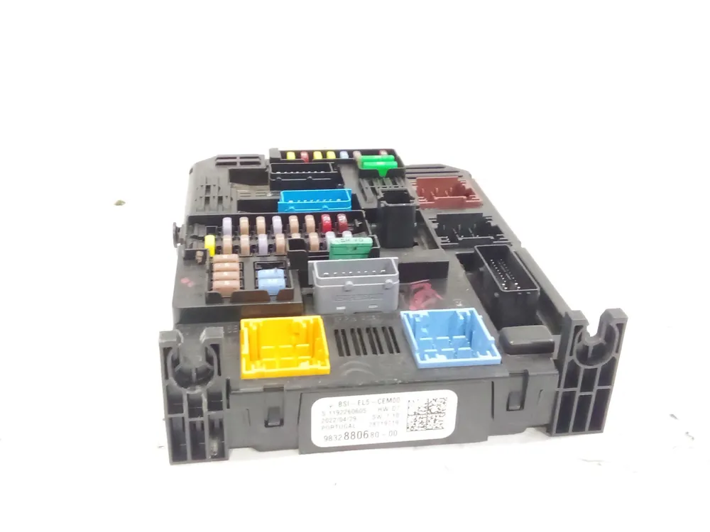 CAJA RELES / FUSIBLES PEUGEOT RIFTER 1.5 BLUEHDI 130 - 983288068000 Oferta Limitada