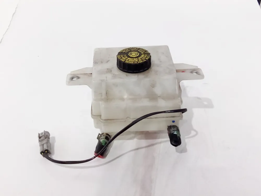 DEPOSITO LIQUIDO FRENOS TOYOTA AURIS RANCHERA FAMILIAR (_E18_) 1.8 HYBRID (ZWE186 - 0204799033 Oferta De Temporada