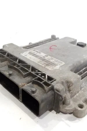 Comprar En Línea CENTRALITA MOTOR UCE RENAULT MASTER III AUTOBÚS (JV) 2.3 DCI 145 FWD (JV0F JV0S JV0T) - 0281017977