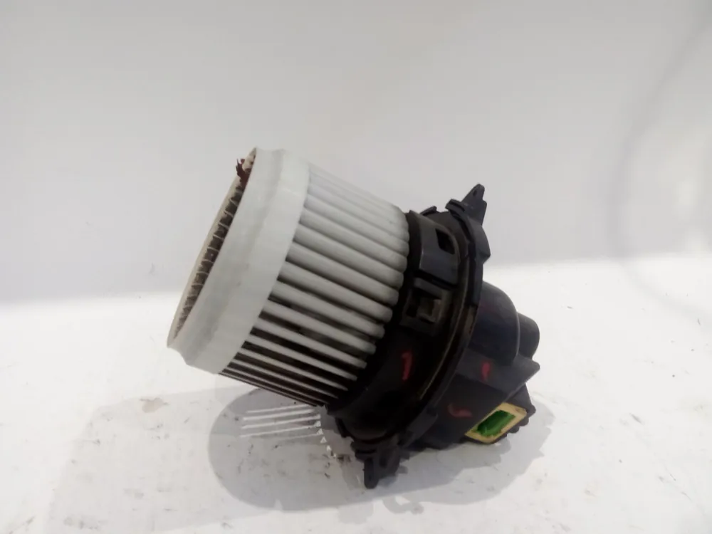 VENTILADOR CALEFACCION DACIA SANDERO II 1.5 DCI - 272100975R Oferta Especial