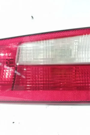 Mayoreo PILOTO TRASERO DERECHO INTERIOR RENAULT LAGUNA II (BG0/1_) 2.2 DCI (BG0F) - 8200002476