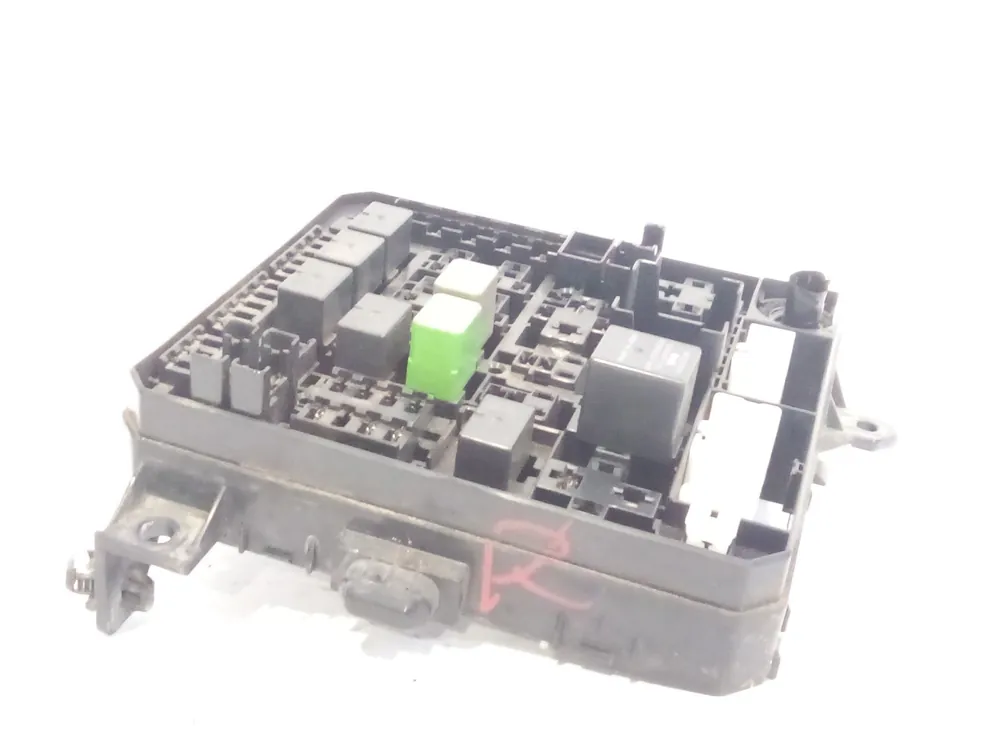 CAJA RELES / FUSIBLES MITSUBISHI ASX (GA_W_) 1.8 DI-D 4WD (GA6W) - 8565A267 Económico