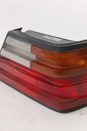 Venta Final PILOTO TRASERO DERECHO AL DE - 1248200464 Clase E W124 berlina 300D