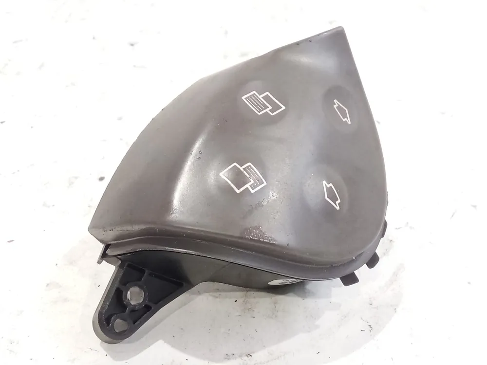 BOTON VOLANTE MERCEDES-BENZ CLASE E (W211) E 270 CDI (211.016) - a21182133587371 Tendencia