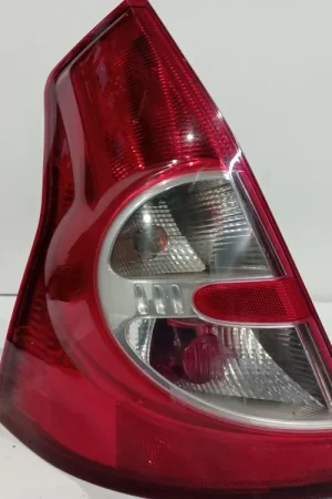 Disponible Ahora PILOTO TRASERO DERECHO EXTERIOR DACIA CAPTUR CLIO IV DACIA SANDERO DOKKER LODGY LOGAN SANDERO - 8200734825