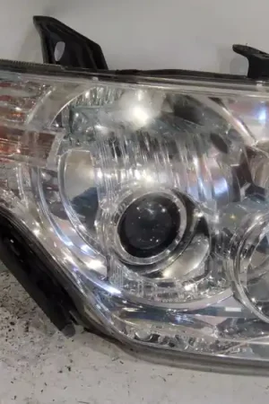 FARO DERECHO MITSUBISHI MONTERO IV (V8_W V9_W) 3.2 DI-D 4WD (V98W V88W) - 8301C130 Precio Bajo