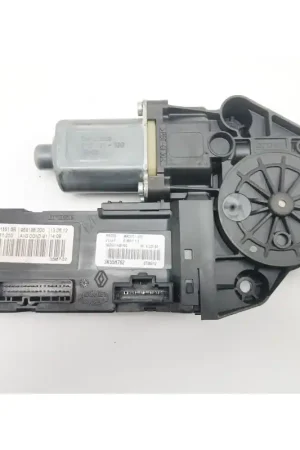MOTOR ELEVALUNAS DELANTERO IZQUIERDO 807315510R Solo Por Tiempo Limitado