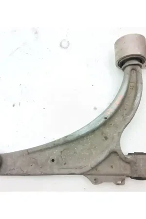 BRAZO SUSPENSION INFERIOR DELANTERO DERECHO 13401130 Últimas Unidades