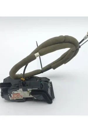 CERRADURA PUERTA DELANTERA DERECHA 805004EA2A Barato