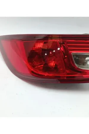 Máxima Calidad PILOTO TRASERO IZQUIERDO 265554091R