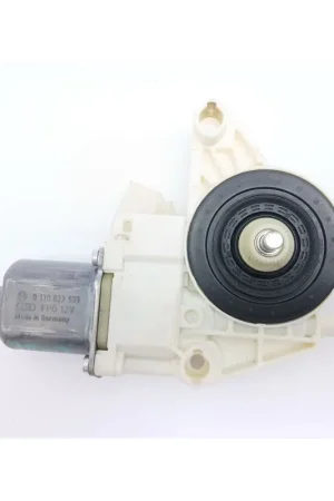 Rebajas MOTOR ELEVALUNAS DELANTERO DERECHO A2469065200 0130822691