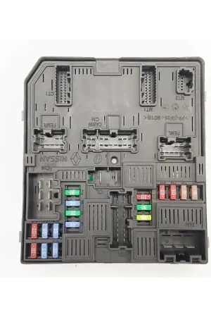 A Buen Precio CAJA RELES / FUSIBLES 284B66234R