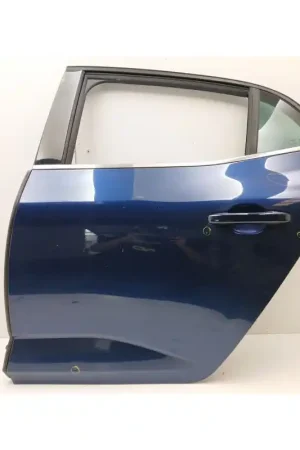 PUERTA TRASERA IZQUIERDA 821135119R 821015121R Nueva Colección