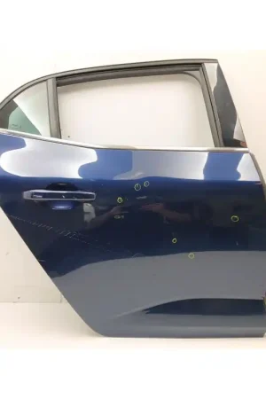 Precio De Oferta PUERTA TRASERA DERECHA 821003398R 821126889R