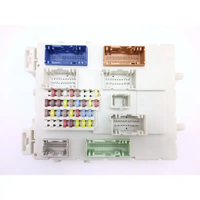 Tendencia CAJA RELES / FUSIBLES F1DT14A073PC
