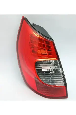 PILOTO TRASERO DERECHO 8200474328A 8200474328 Disponible Ahora