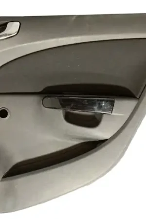 GUARNECIDO PUERTA TRASERA DERECHA 13232907 Precio Reducido