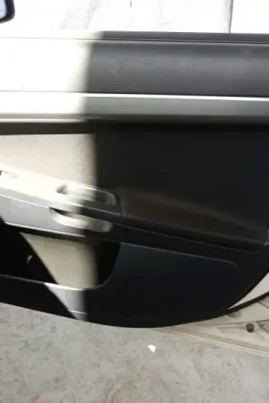 Premium GUARNECIDO PUERTA DELANTERA DERECHA