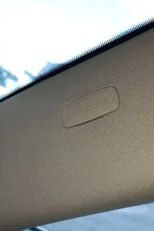 AIRBAG CORTINA DELANTERO DERECHO Promoción