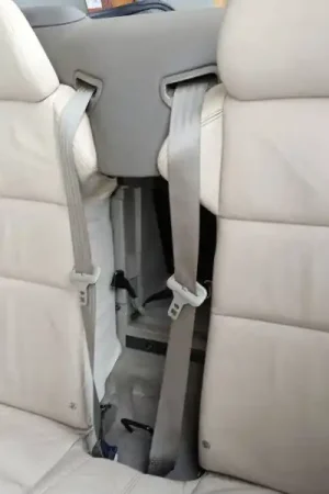 CINTURON SEGURIDAD TRASERO IZQUIERDO Lujoso