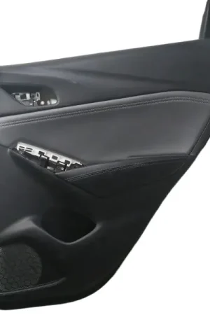 Stock Limitado GUARNECIDO PUERTA TRASERA DERECHA D10E68531 D24H68520C