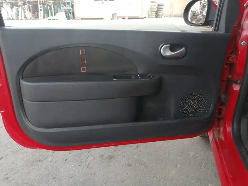 GUARNECIDO PUERTA DELANTERA IZQUIERDA Profesional