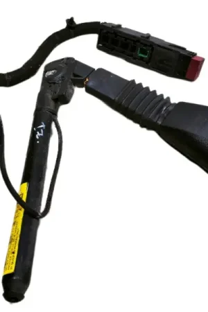 ENGANCHE CINTURON DELANTERO IZQUIERDO 9201086 09114885 561016503C Devolución Gratuita